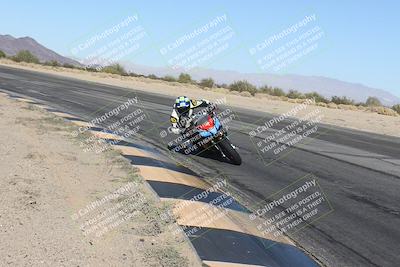 media/Dec-01-2025-Moto Forza (Mon) [[2daa91e15f]]/2-Intermediate Group/Session 4 (Turn 10 Inside)/